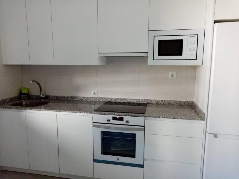 Casa Julio, Bonita Casa Comoda Y Espaciosa, Totalmente Reformada Con Terraza Y Jardin Privado Riezu Kültér fotó
